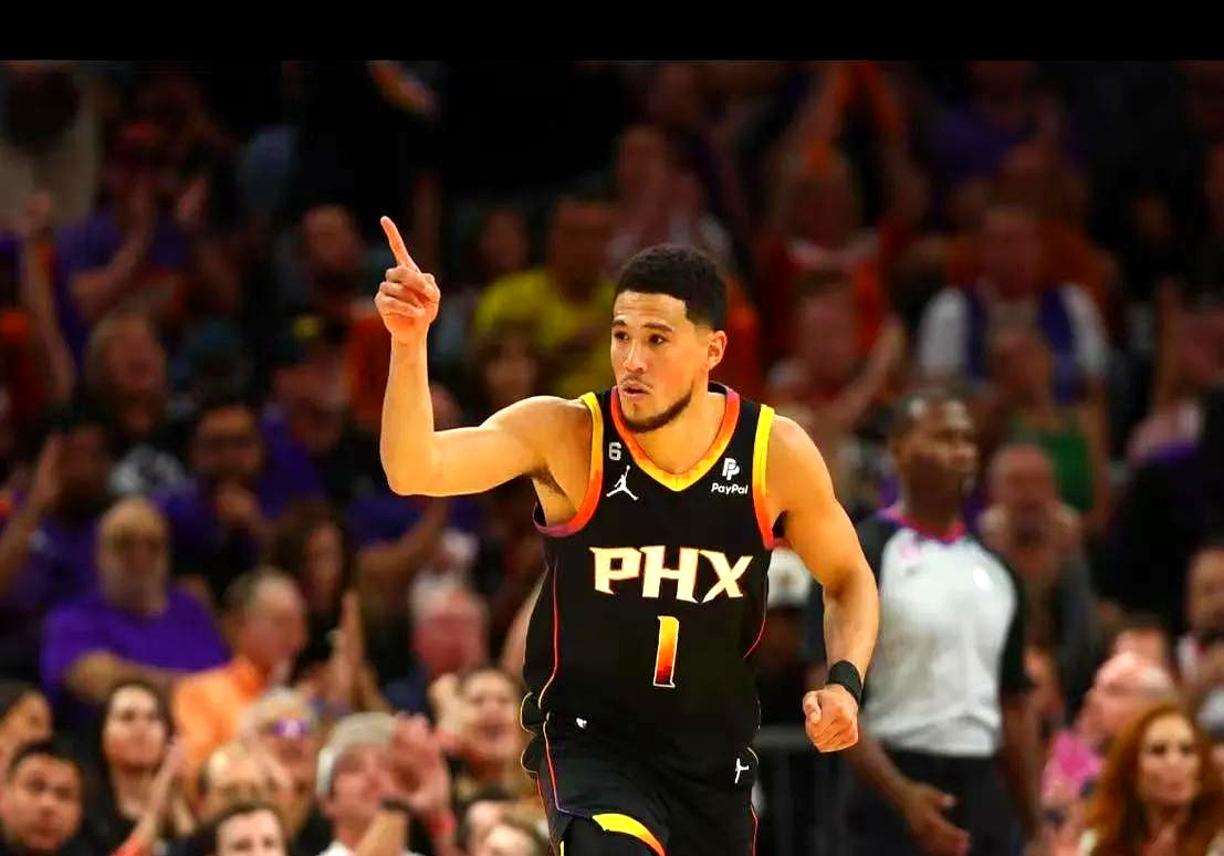 立陶宛男篮逆转澳大利亚男篮，布克爆发神勇