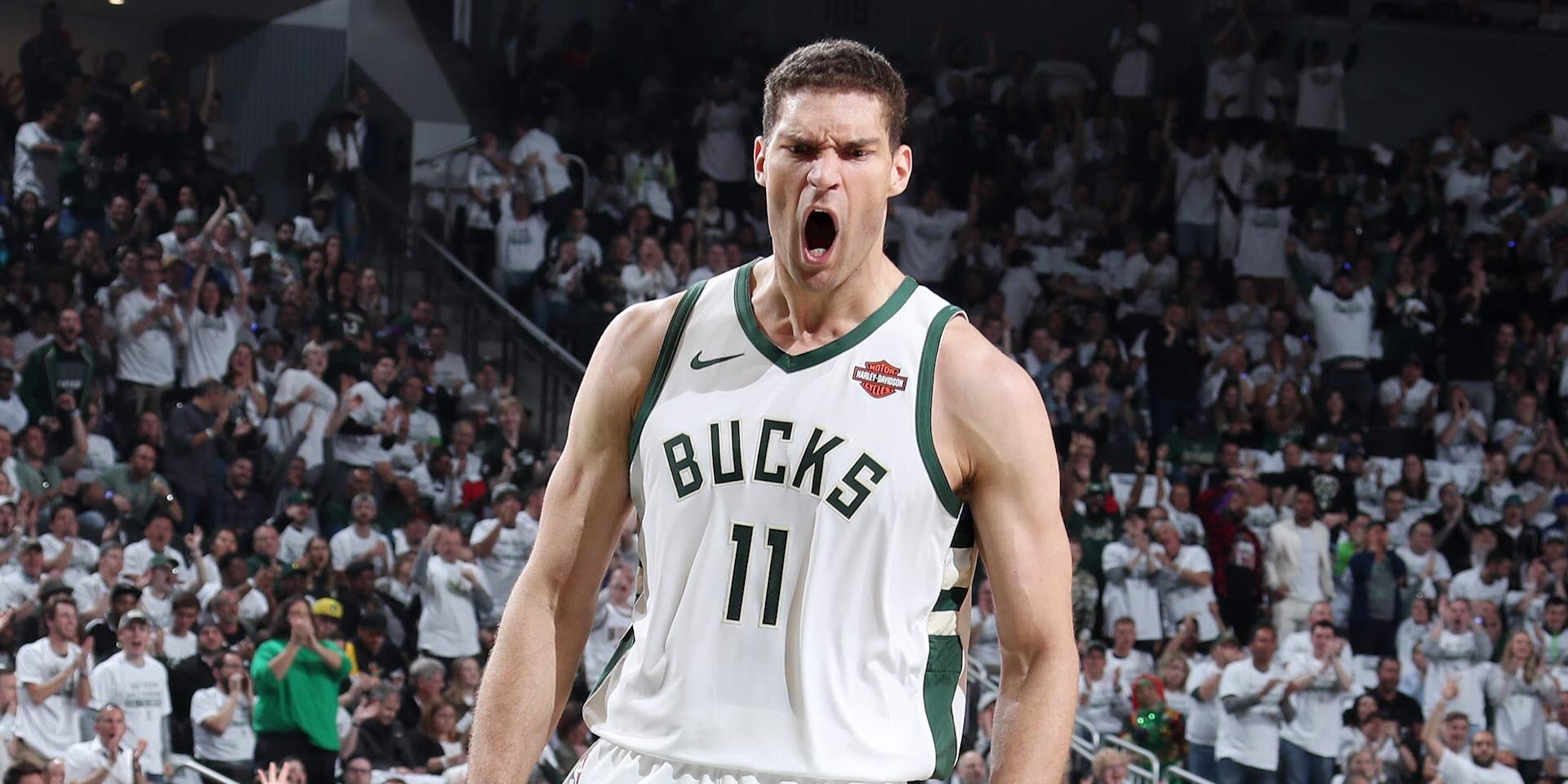 包含加拿大男篮强势塞尔维亚男篮，字母哥高光表现的词条