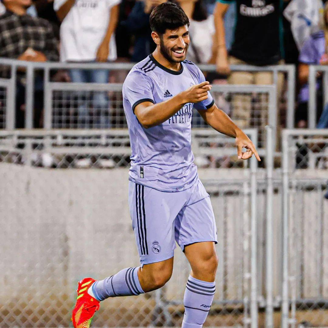 波兰爆冷尤文，本泽马关键制胜的简单介绍