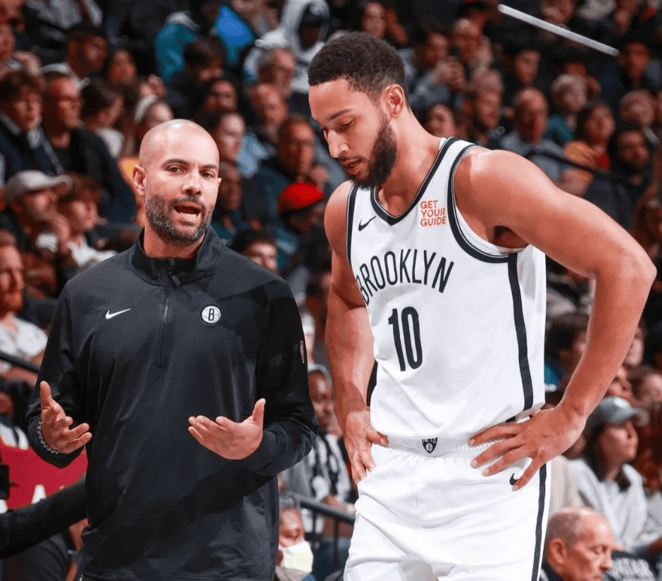 关于篮网绝地反击黄蜂，恩比德绝境逆转的信息