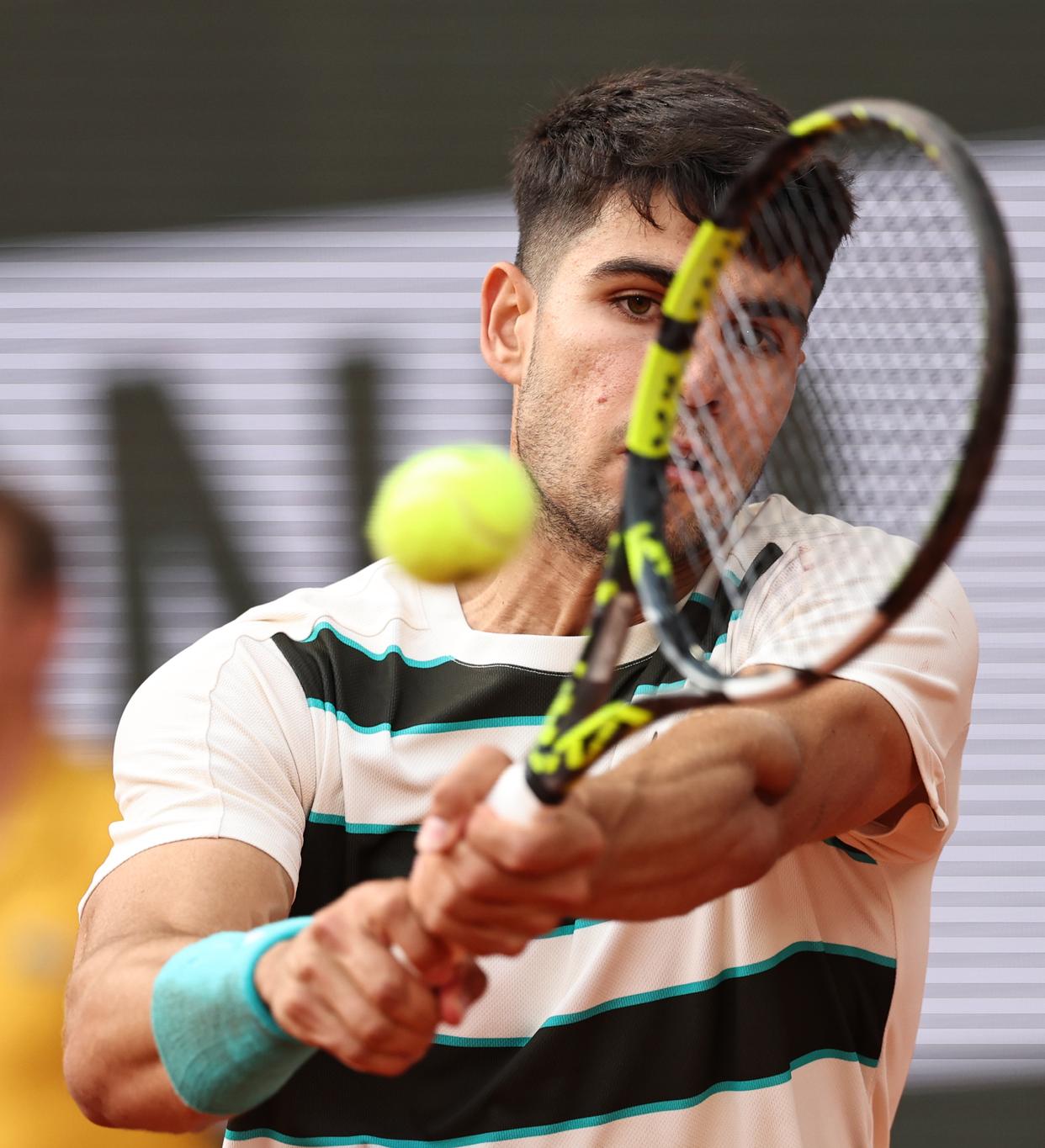 开云体育官网-关于世界网球队绝地反击英国网球队，阿尔卡拉斯爆发神勇的信息