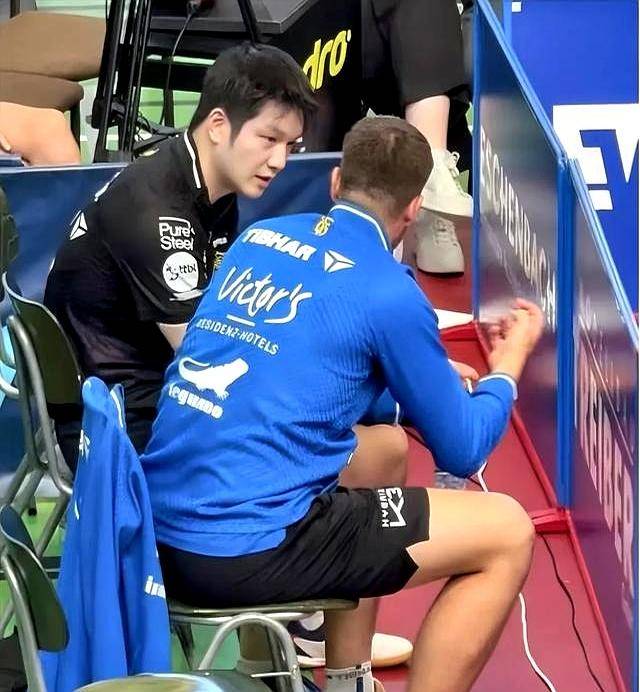 韩国乒乓球队逆转法国乒乓球队，樊振东制霸全场