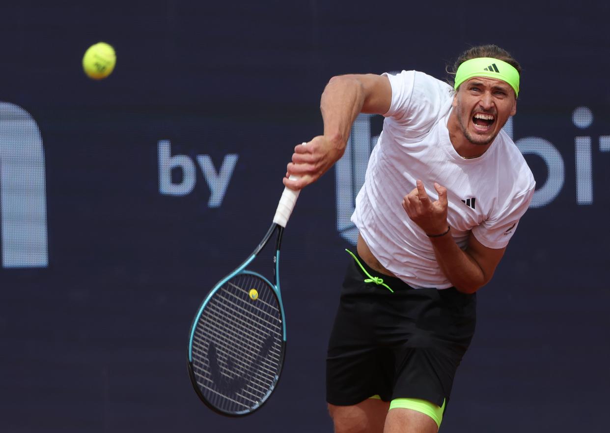 美国网球队绝杀意大利网球队，兹维列夫制霸全场的简单介绍