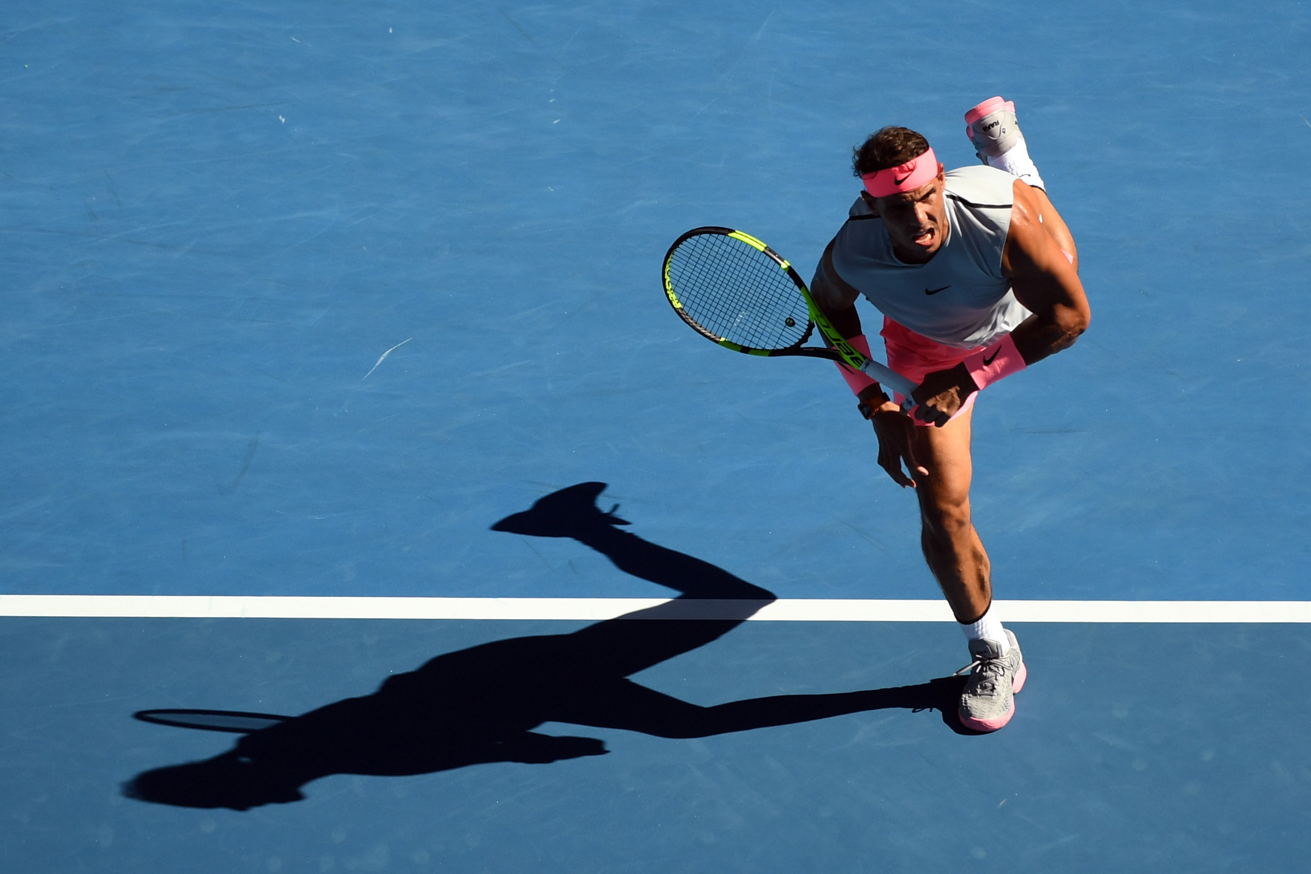 关于英国网球队翻盘澳大利亚网球队，纳达尔惊艳世界的信息