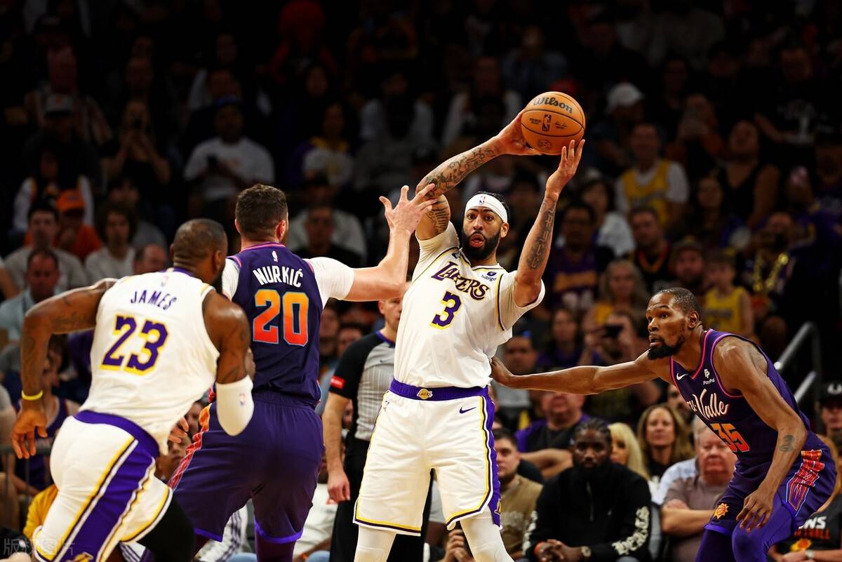 开云足球直播-关于绝杀时刻出现，安东尼戴维斯为球队确保胜利的信息