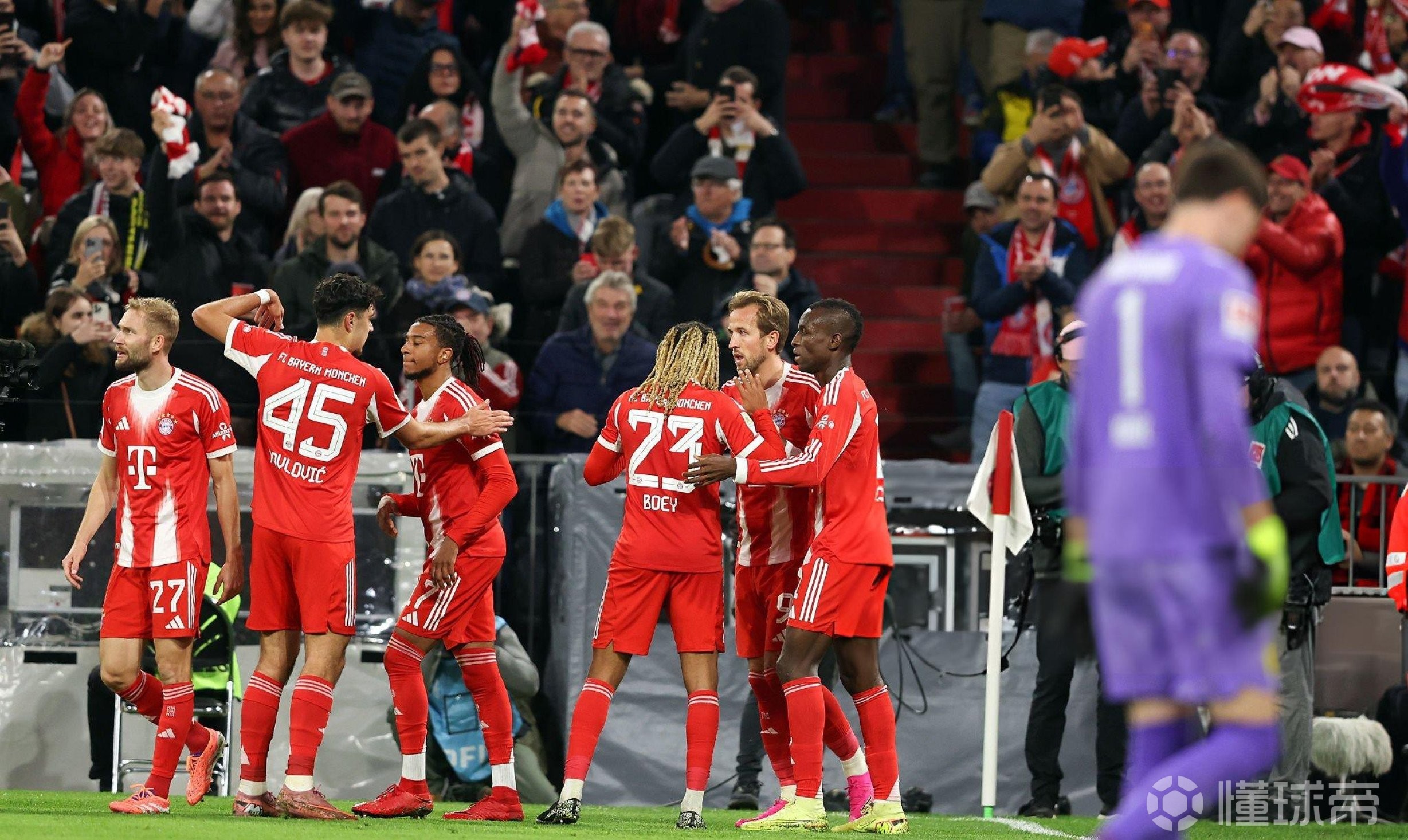 拜仁慕尼黑豪取三分，目标明确的简单介绍