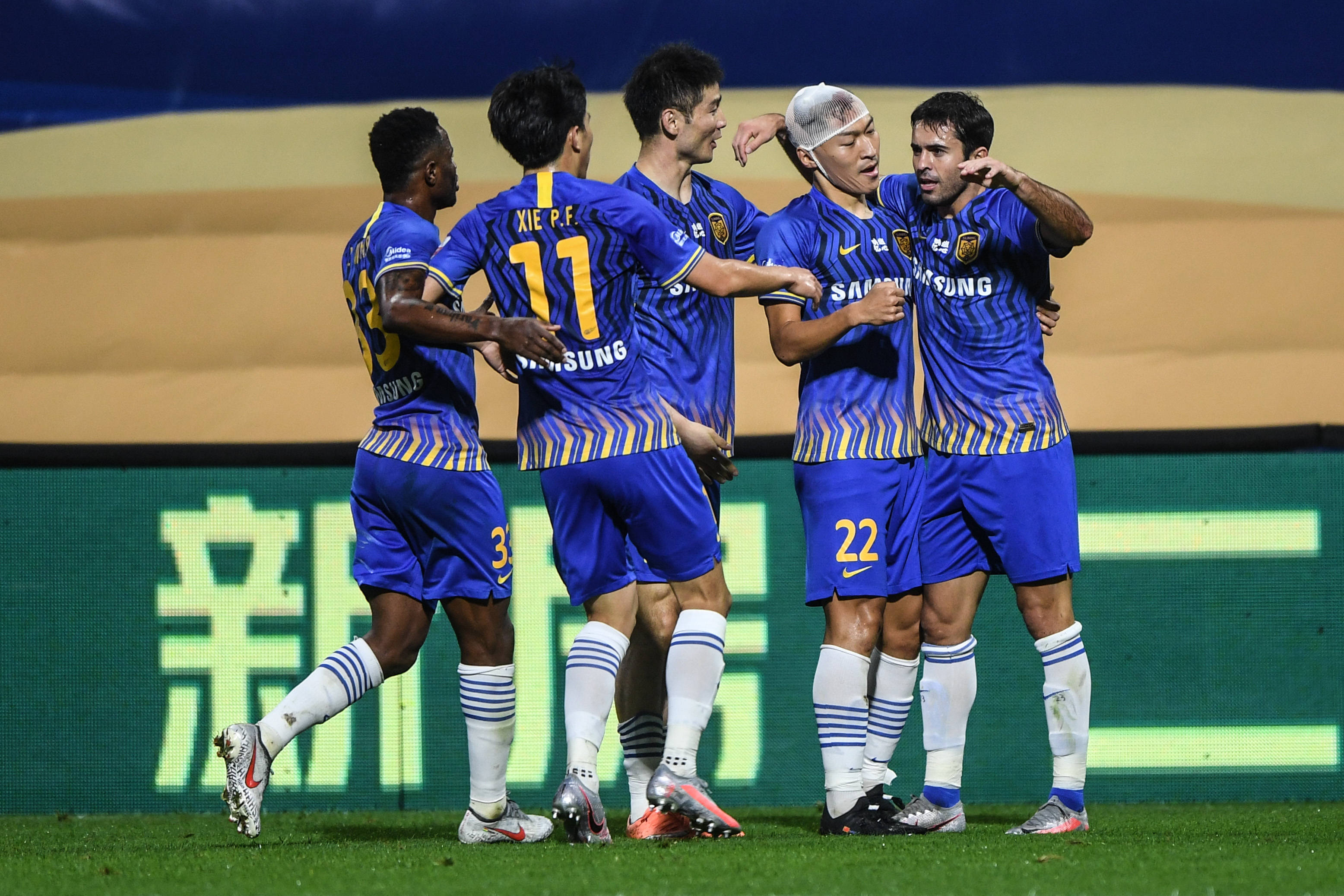 关于苏宁主场战平鲁能，保持不败的信息