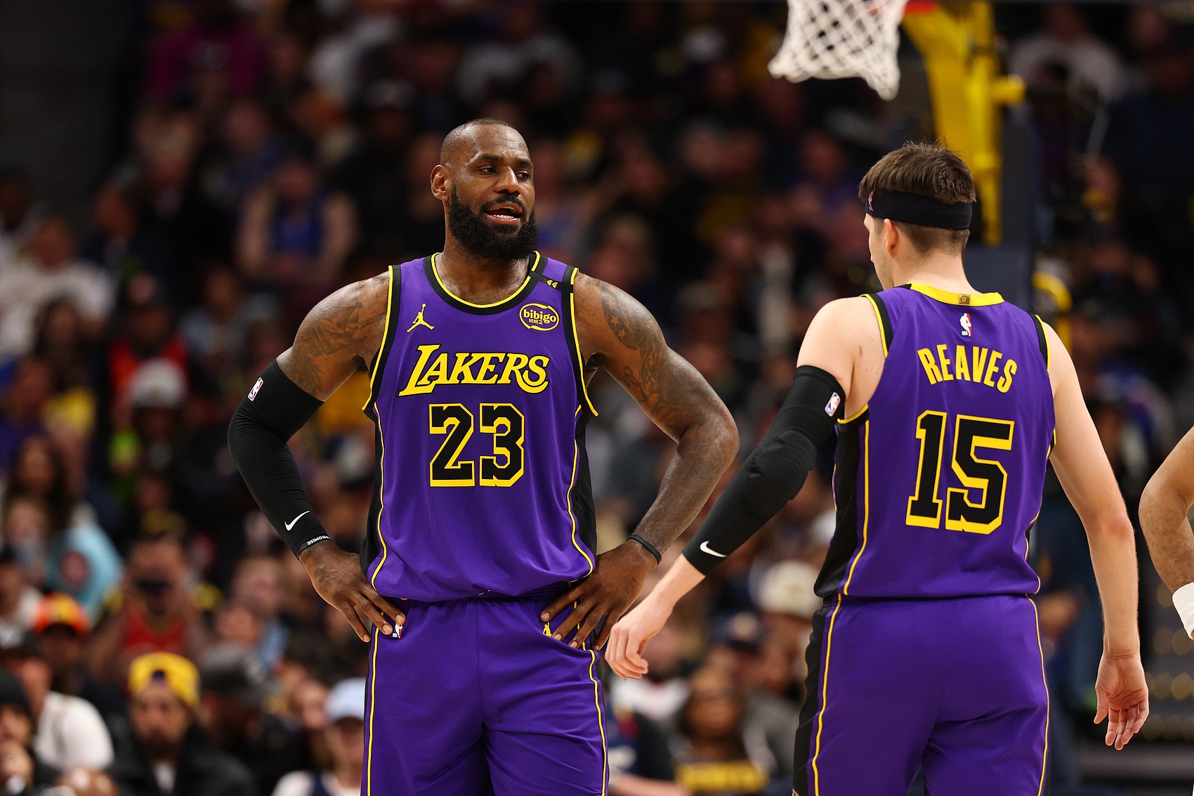 开云足球直播-西部强队争夺季后赛席位激烈的简单介绍