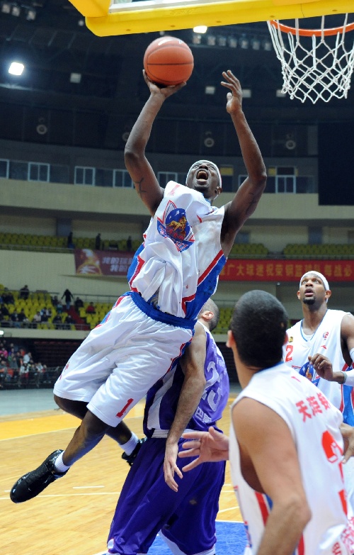 包含天津男篮全力冲刺，最终迎来突破取胜的词条