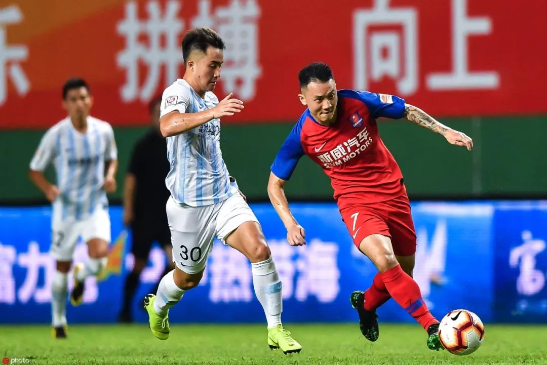 重庆斯威在比赛中展现出强大实力，轻松取胜