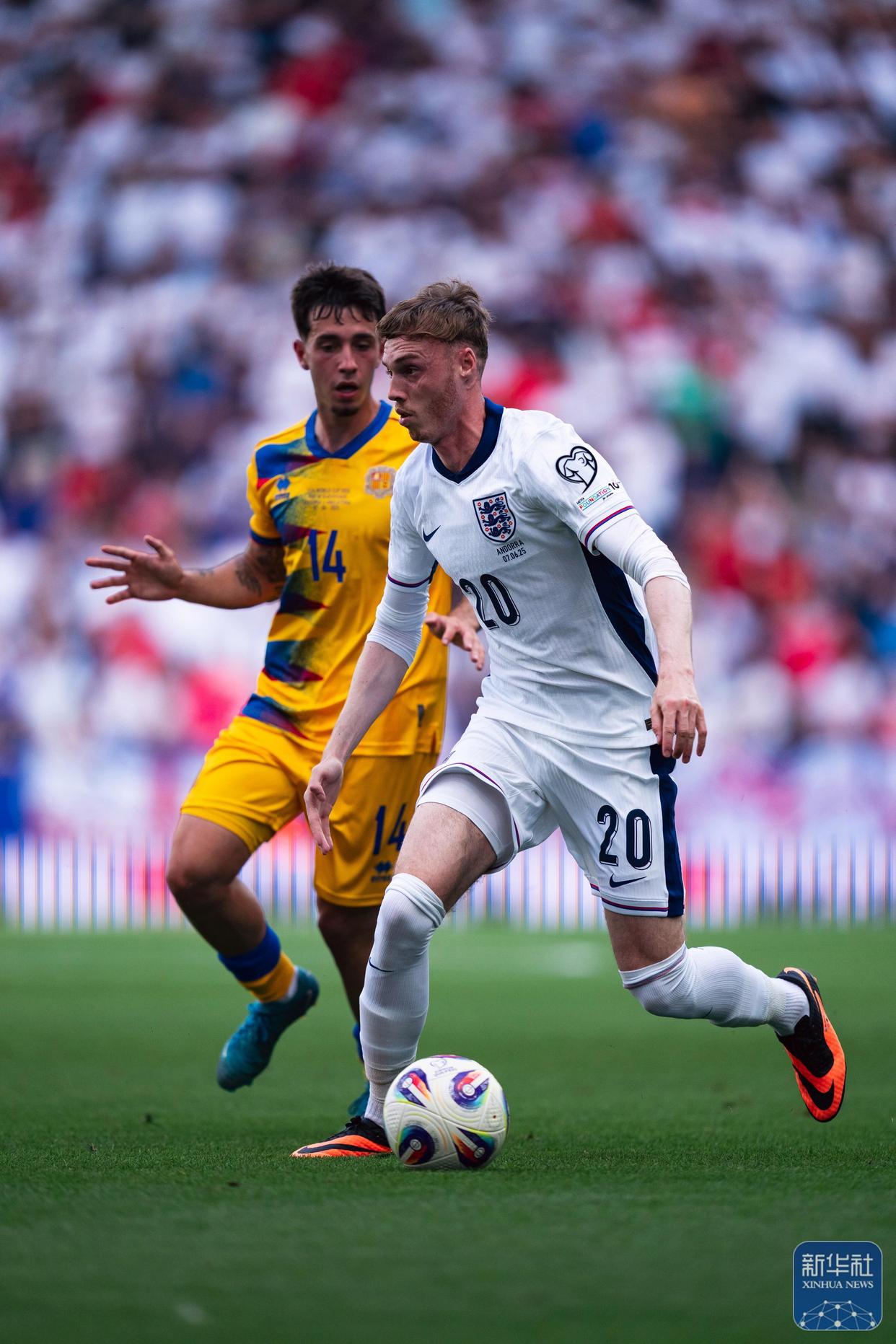 包含英格兰大胜冰岛1-0，晋级欧锦赛半决赛的词条