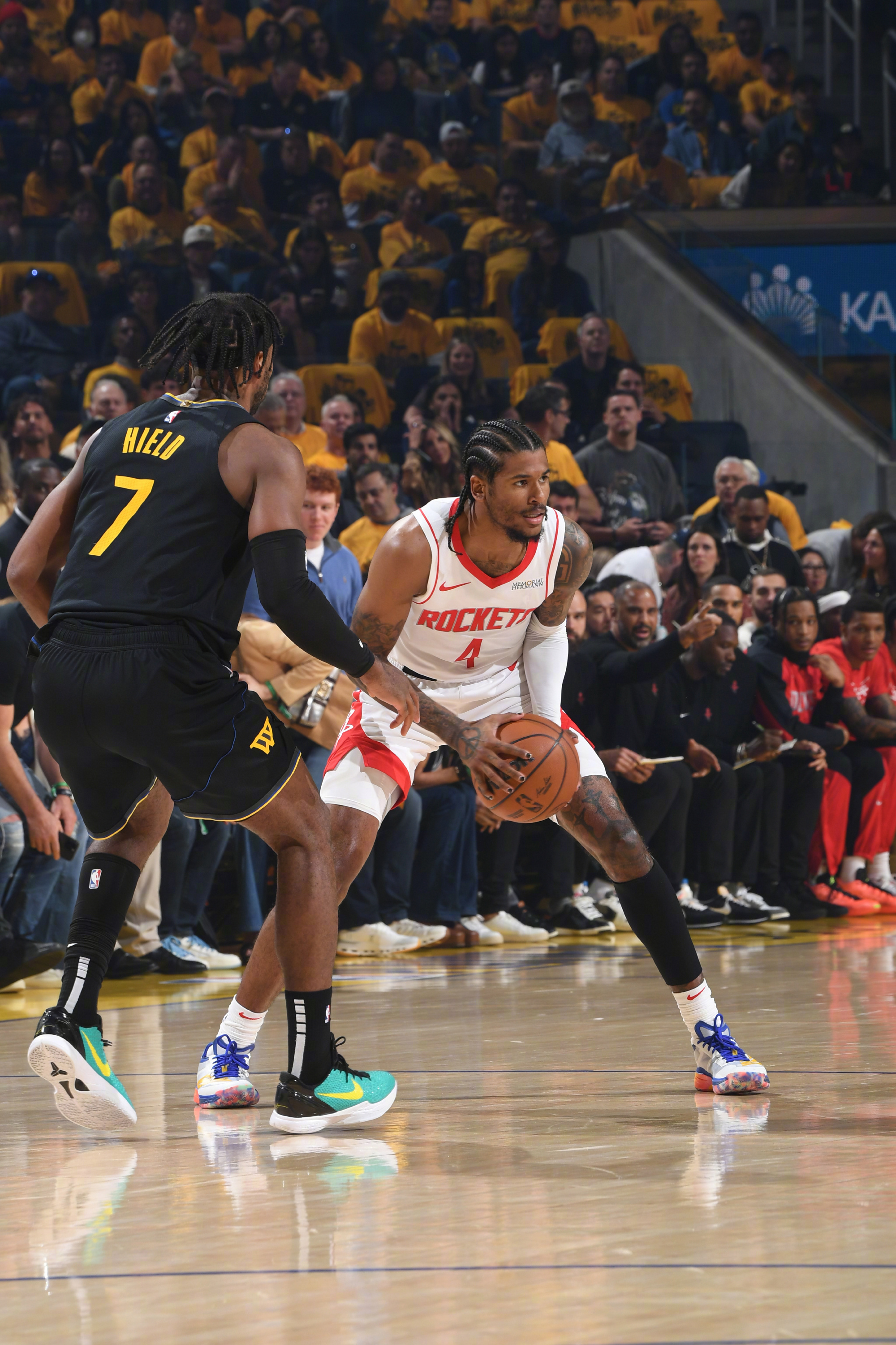 包含火箭主场惨败快船，后卫三分手感低迷的词条