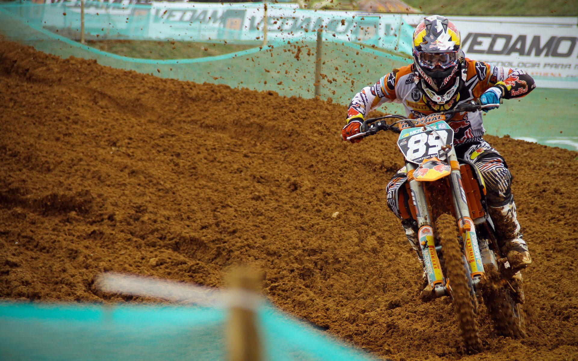 开云官方app入口-从喀麦隆速胜波兰到莱奥在意甲接管比赛，足球世界里的唯一性启示