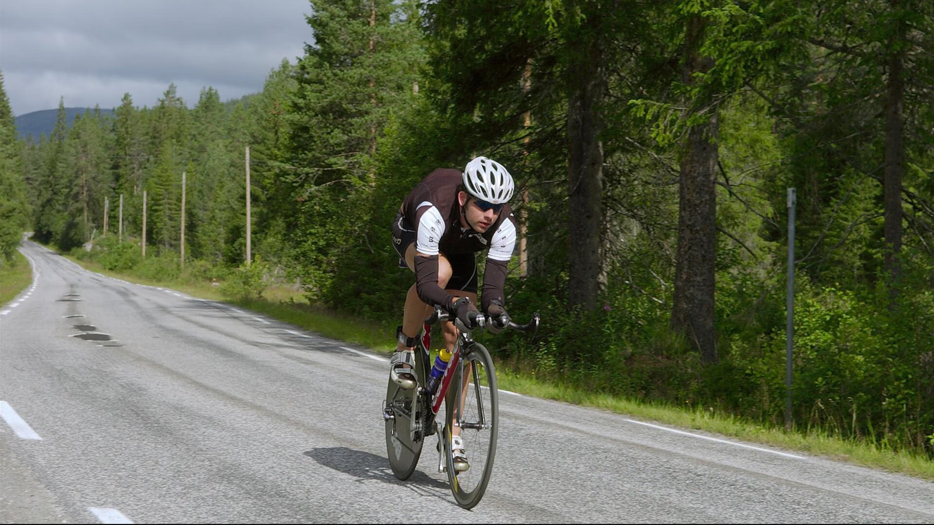 开云平台-雷霆强势拿下雄鹿，文班亚马彻底打爆防线