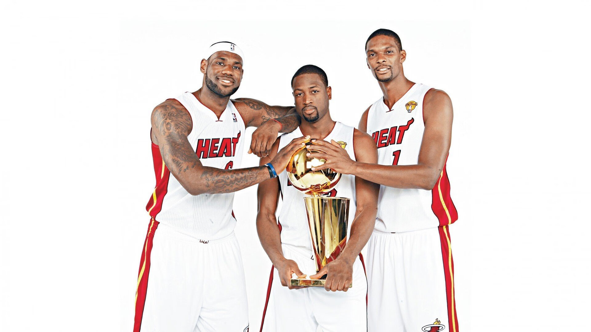 开云体育入口-逆转与接管，跨越赛场的英雄叙事